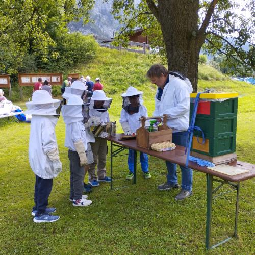 Bei den Imkern