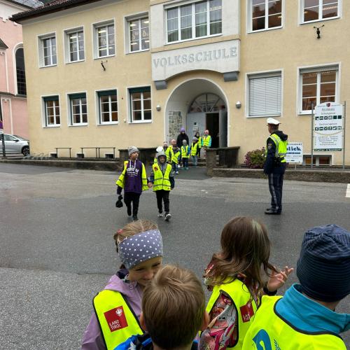 Sicher rund ums Schulhaus