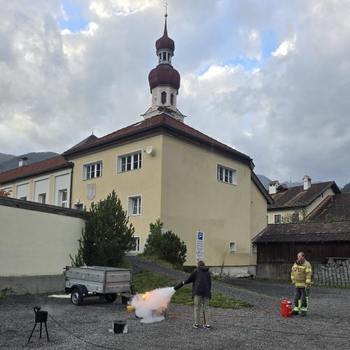 Feuerlöscher-Einschulung