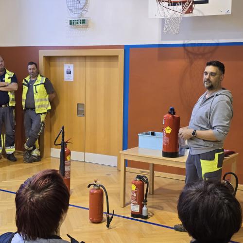 Feuerlöscher-Einschulung