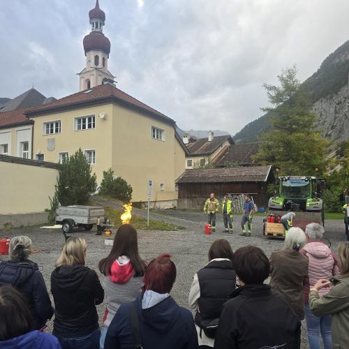 Feuerlöscher-Einschulung