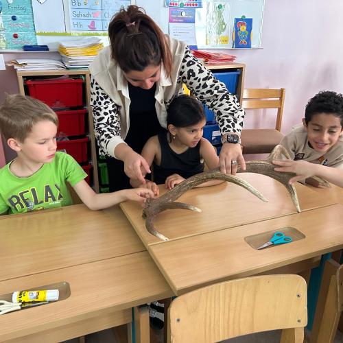 Jäger in der Schule