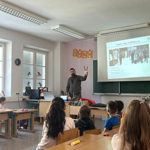 Jäger in der Schule