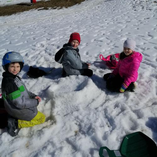 Rutschpartie mit den Rutschtellern