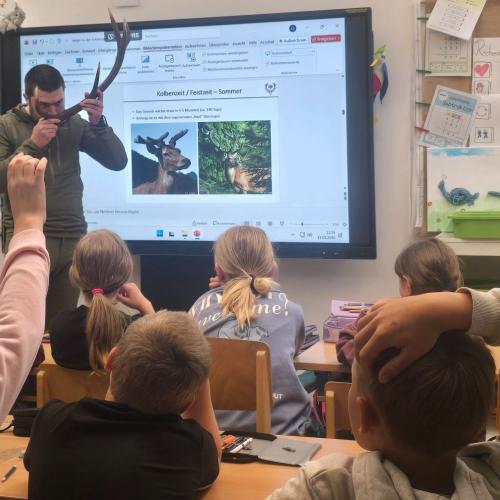 Jäger in der Schule