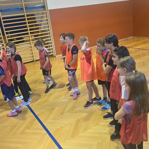 Fußball-Abschlussturnier