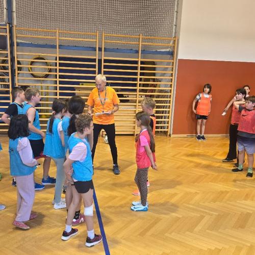 Fußball-Abschlussturnier