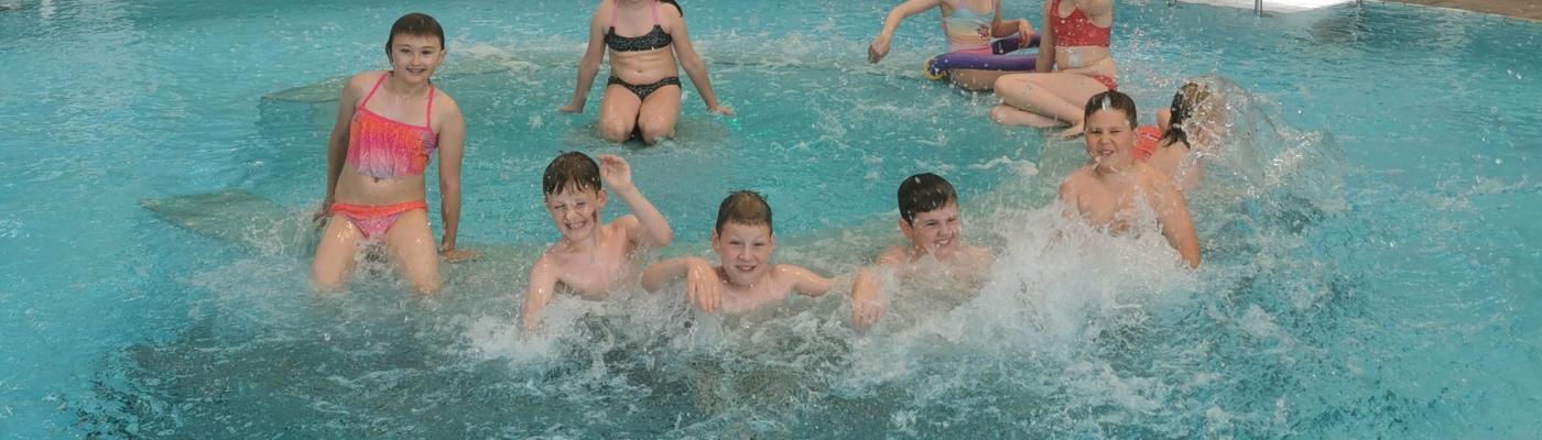 Schwimmen im Hotel Stern