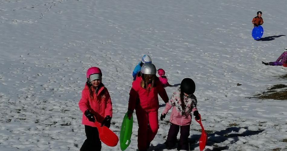 Rutschpartie mit den Rutschtellern